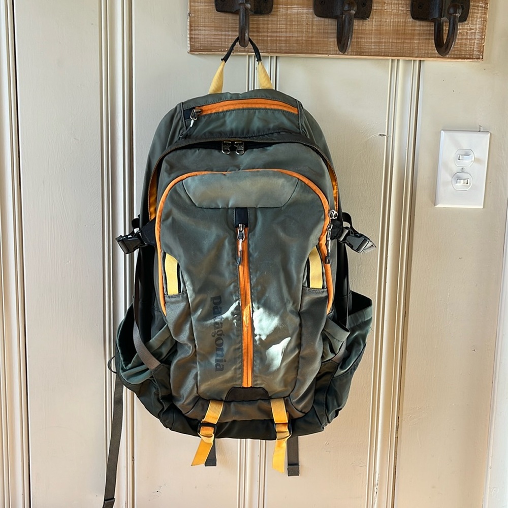 Patagonia Refugio 28L